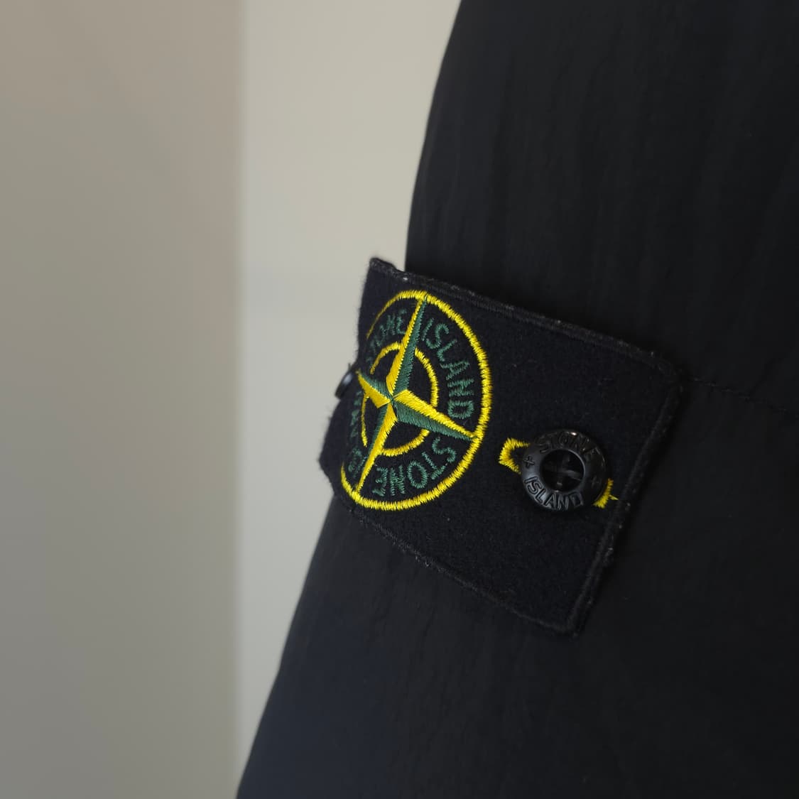 [정품/중고] 스톤아일랜드 크링클랩스 패딩 L 상품이미지3