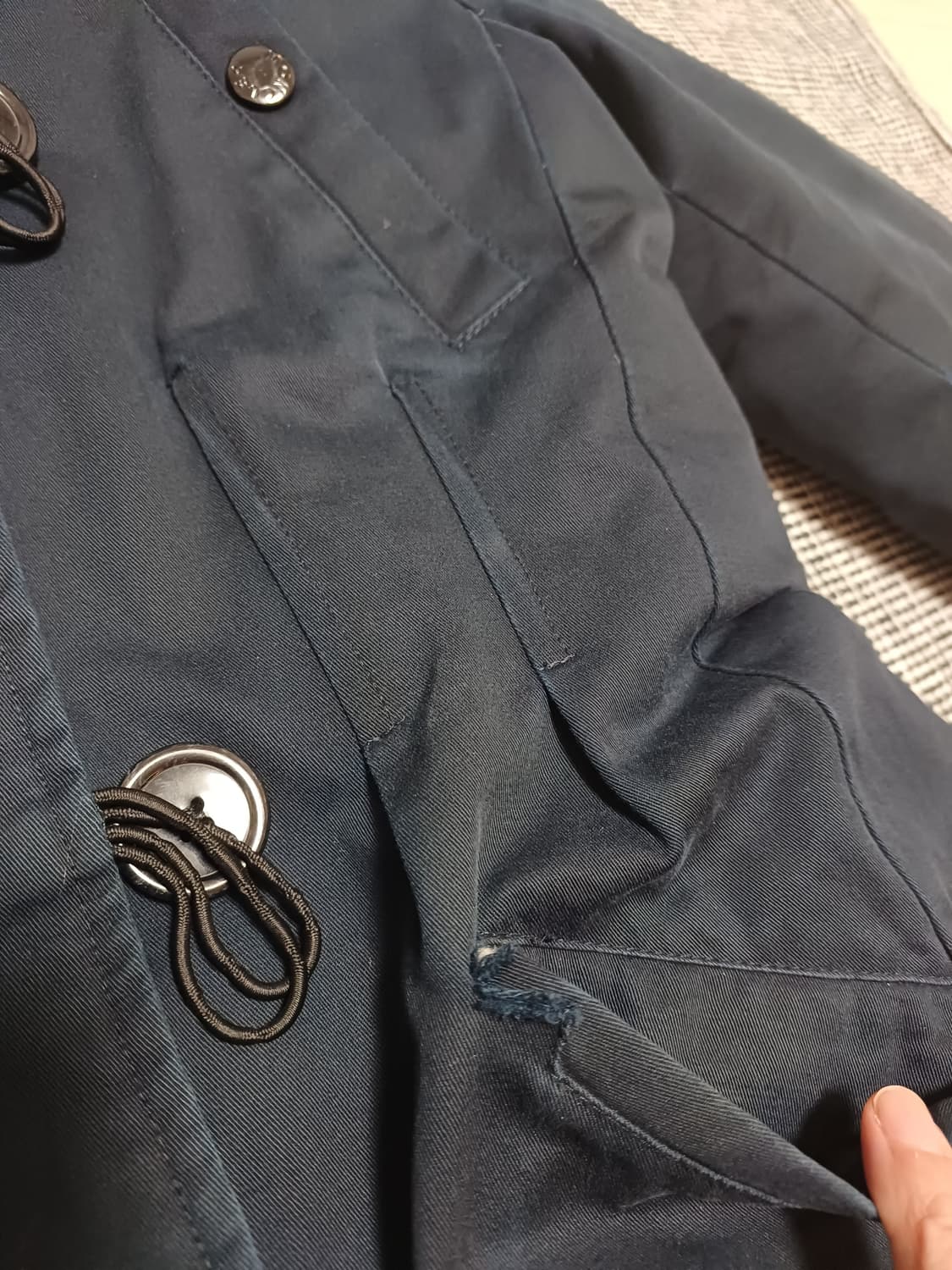 몽클레르(Moncler) 네이비 퍼 트리밍 파카 상품이미지9