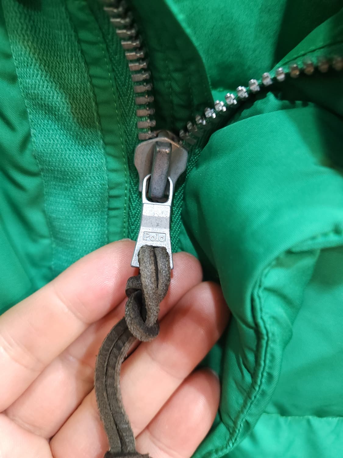 폴로 랄프로렌 그린 푸퍼 다운 자켓
​
 상품이미지3