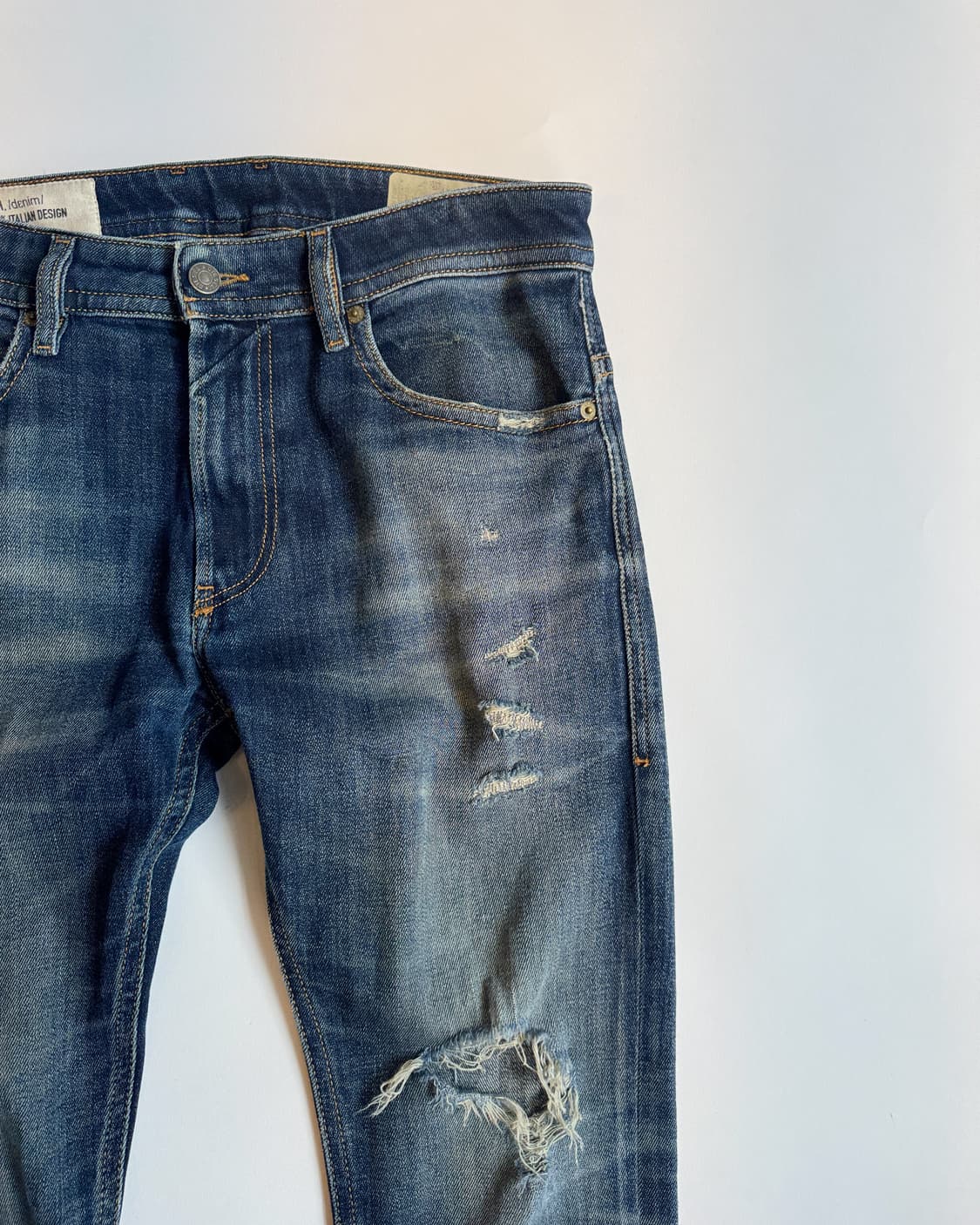 Diesel Distressed Slim Denim  상품이미지2