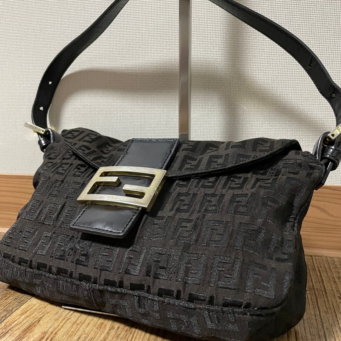 빈티지 펜디 주카 미니숄더백 (브라운/금장) 상품이미지4