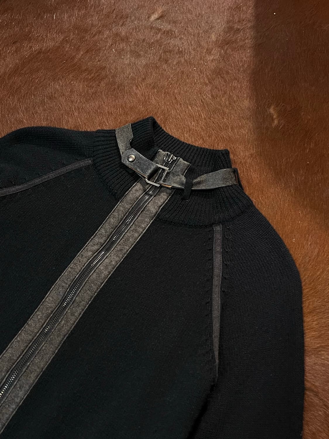 빈티지 버클 하이넥 니트 집업 상품이미지6