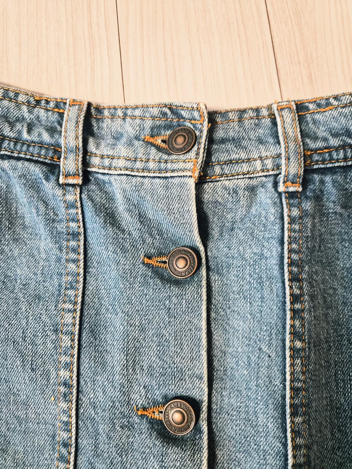 [ZARA/자라] 프리미엄 데님 버튼 미니스커트 (XS/24) 상품이미지3