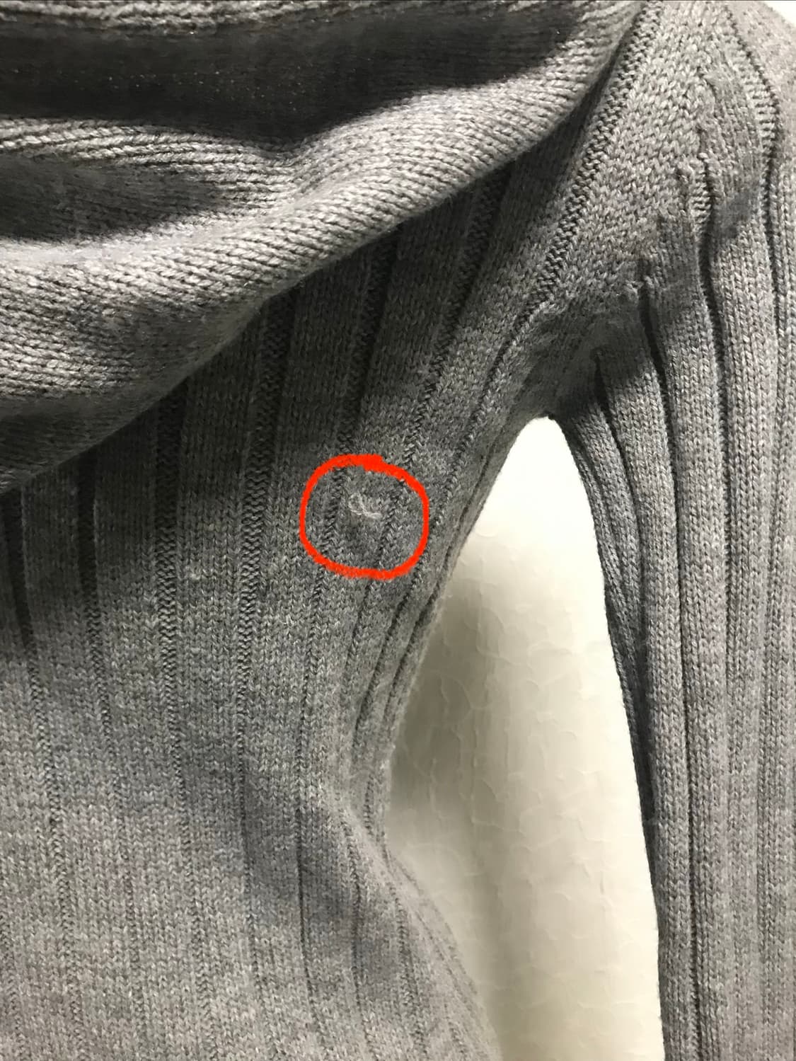 빈티지 딥 브이넥 후드 니트 롱슬리브 탑 상품이미지4
