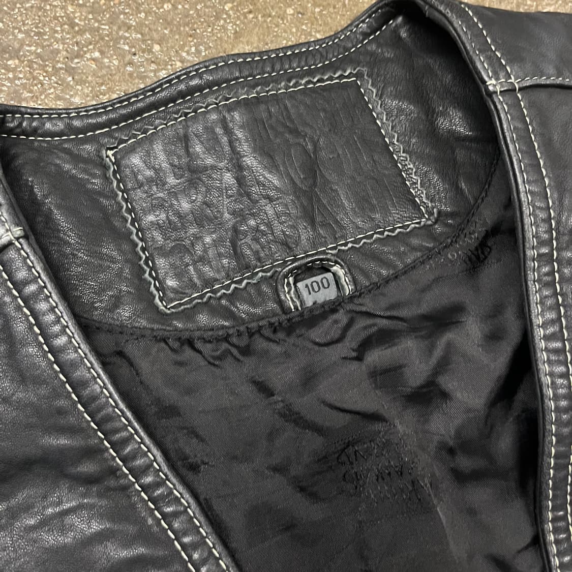 마리떼프랑소와저버 레더 베스트 (100) 상품이미지4