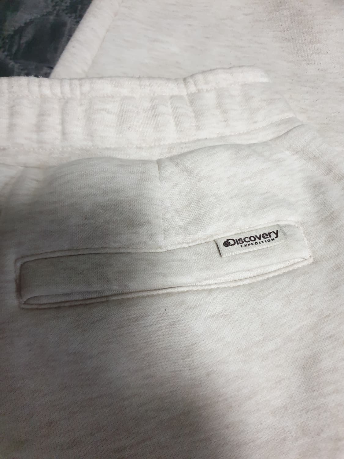 디스커버리 스웨트 조거팬츠 오트밀 (28) 상품이미지3