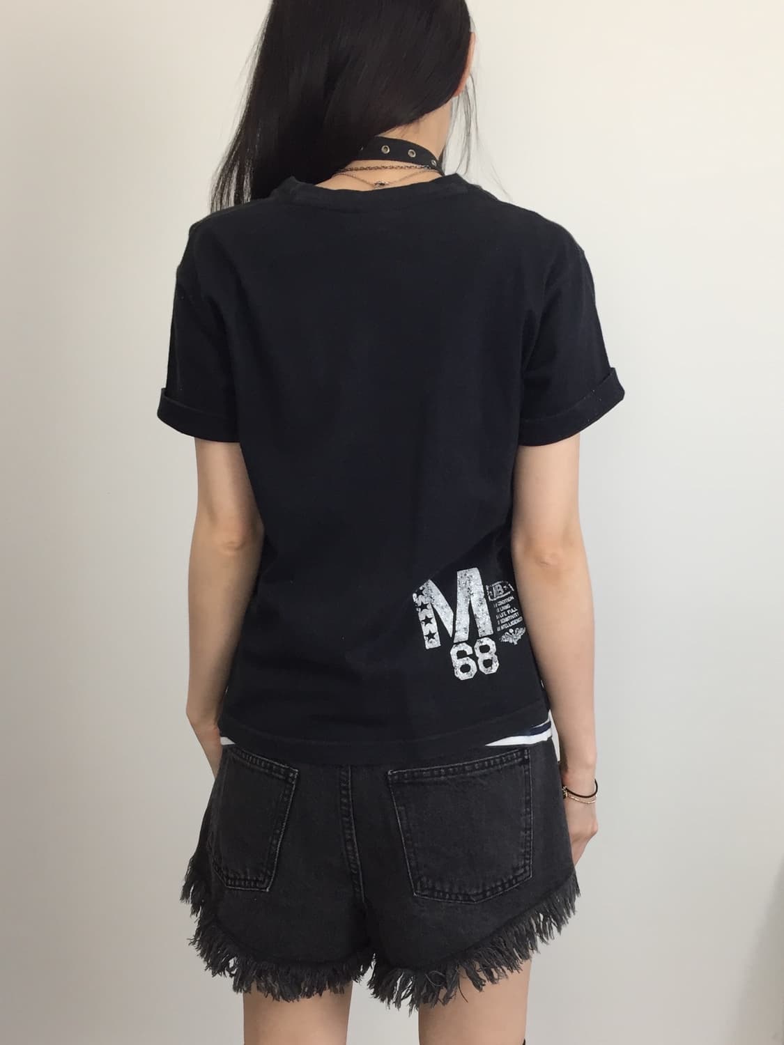 Mosh Boarding Multi-Graphic Black Tee 상품이미지3