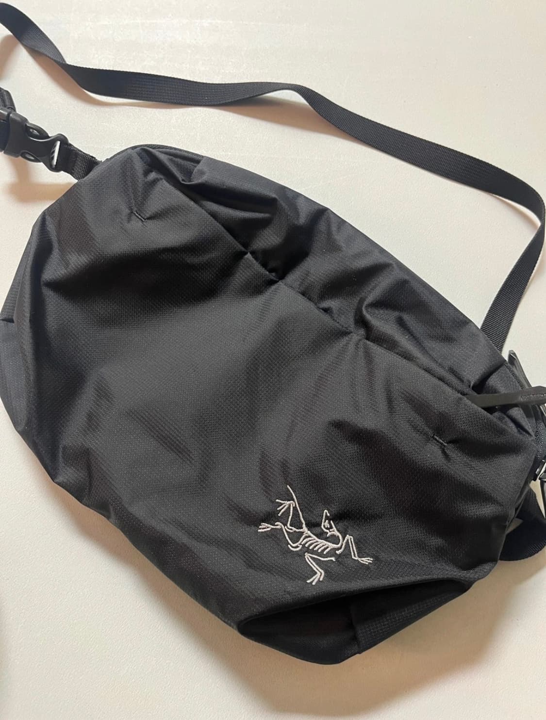 아크테릭스 헬리아드6 크로스바디백 상품이미지3