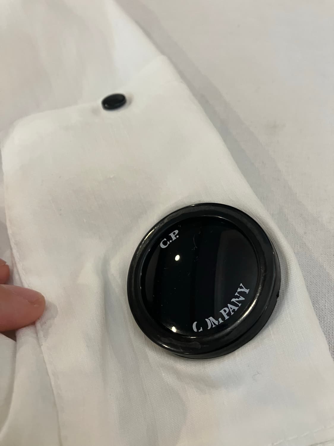 CP 컴퍼니 렌즈와펜 화이트 셔츠 자켓 오버셔츠 상품이미지3