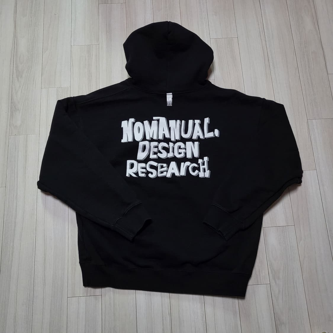 (L) nomanual 노매뉴얼 두들 로고 후드티 상품이미지3