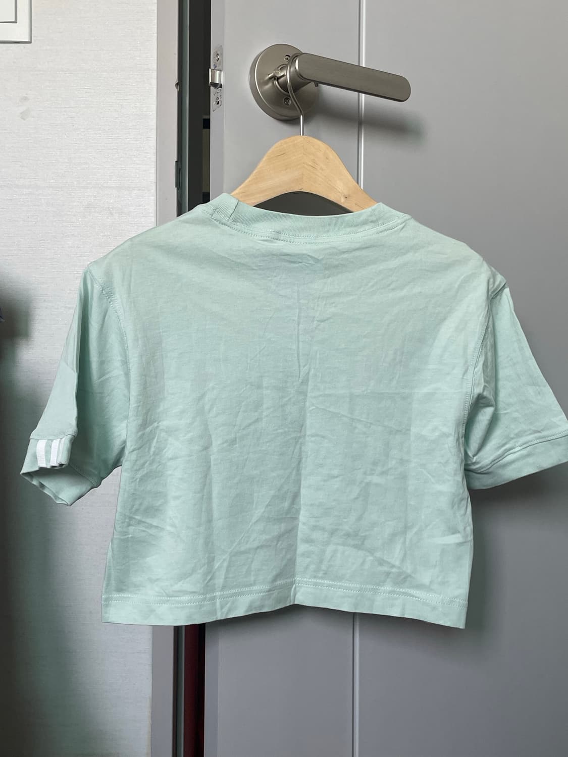 아디다스 오리지널 크롭 반팔티 XS 상품이미지10