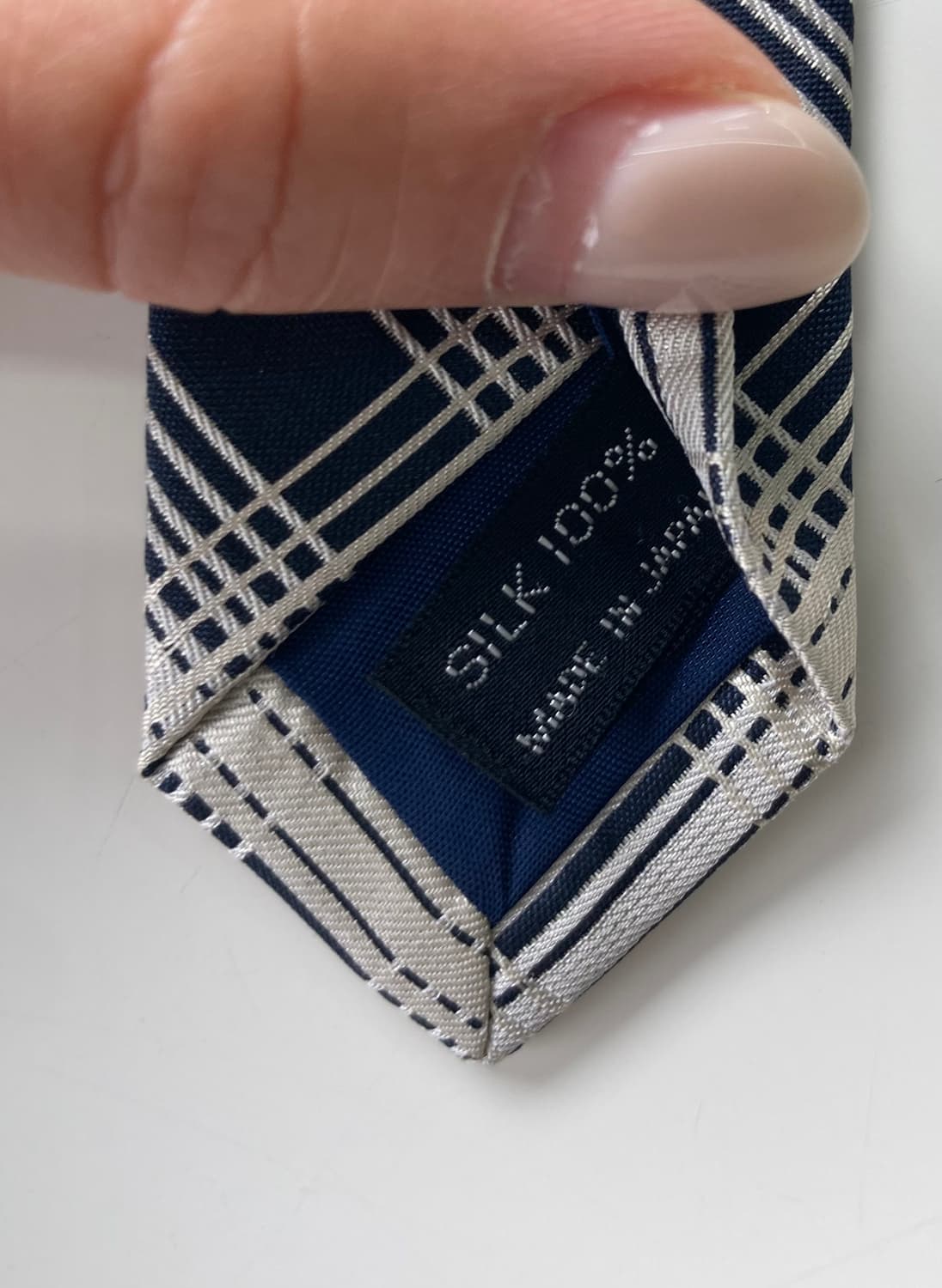 게스 넥타이 상품이미지5