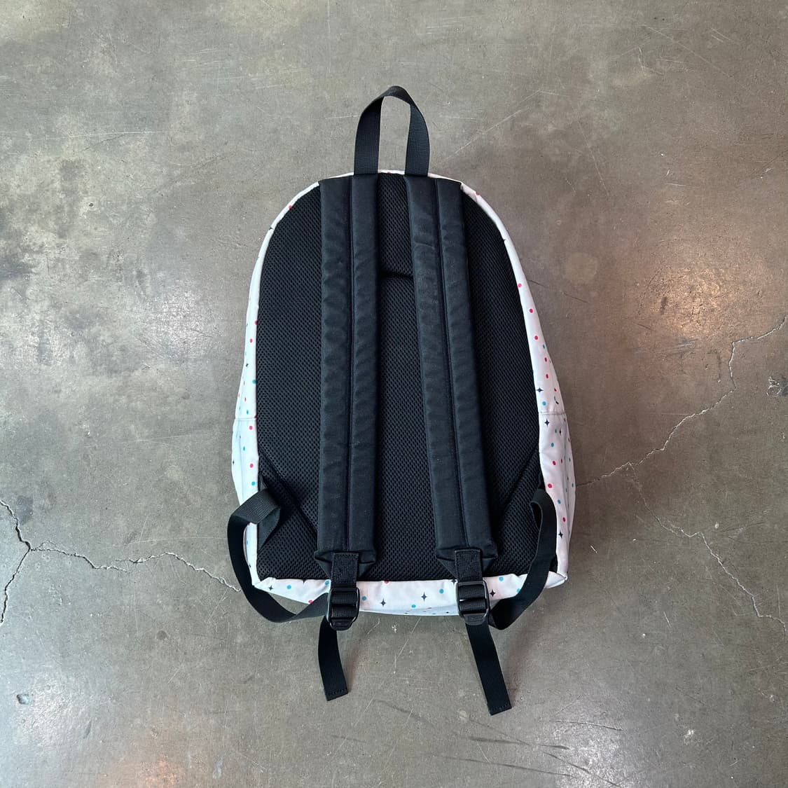 Outdoor products 도트 패턴 백팩 상품이미지7