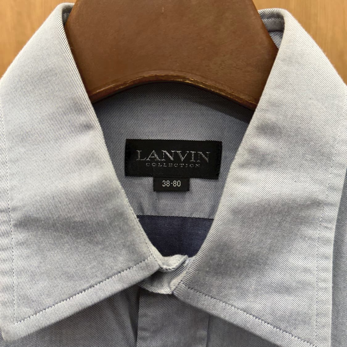 랑방 콜렉션 클래식 코튼 긴팔 셔츠 라운드 컷 포켓 디테일 라이트 블루 상품이미지6