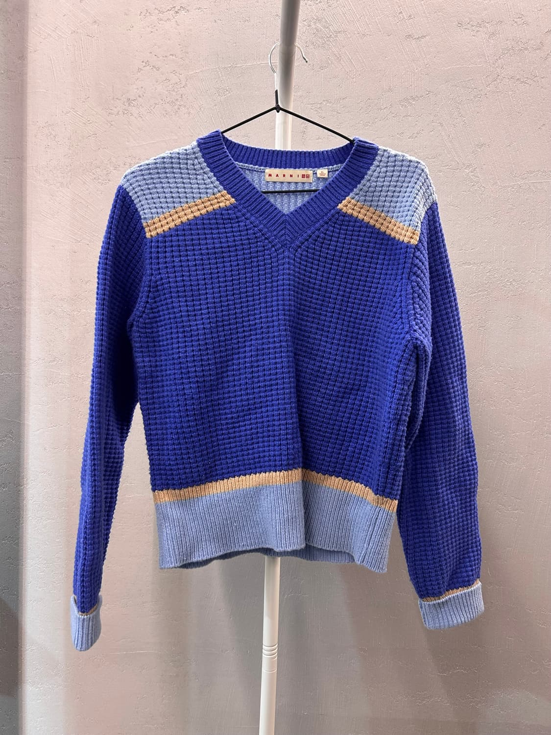 MARNI X 유니클로 블루 브이넥 니트 상품이미지2