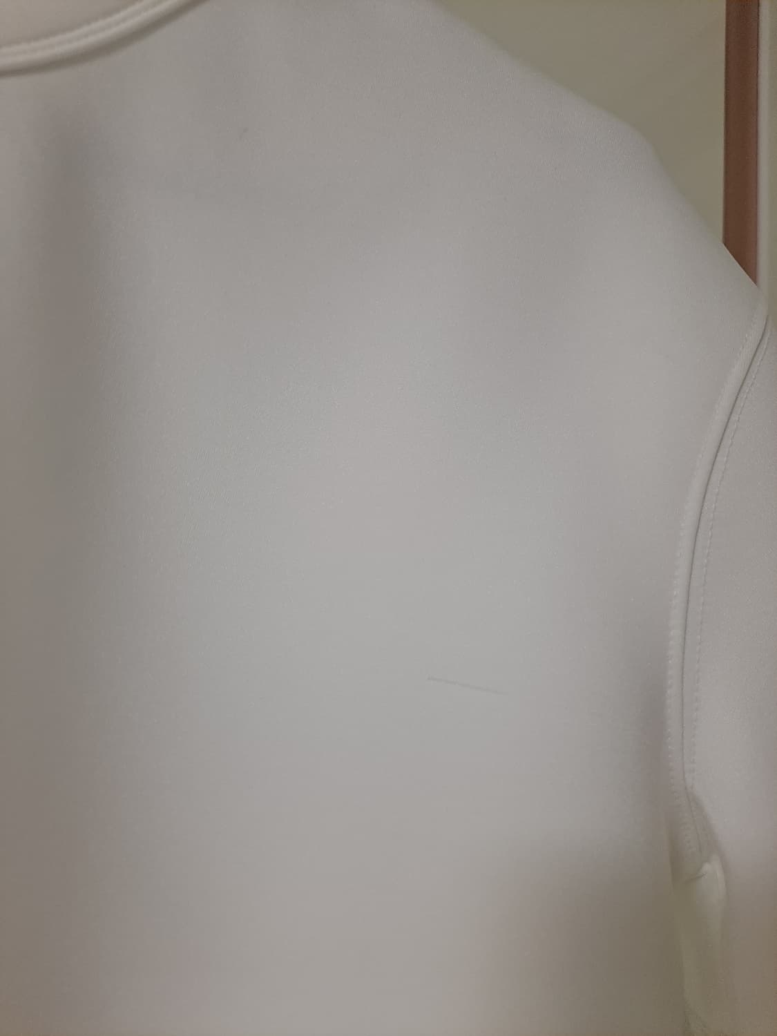 라피나토 에뚜왈 네오프렌 셔츠 브이넥 50 (실생채기 있음) 상품이미지5