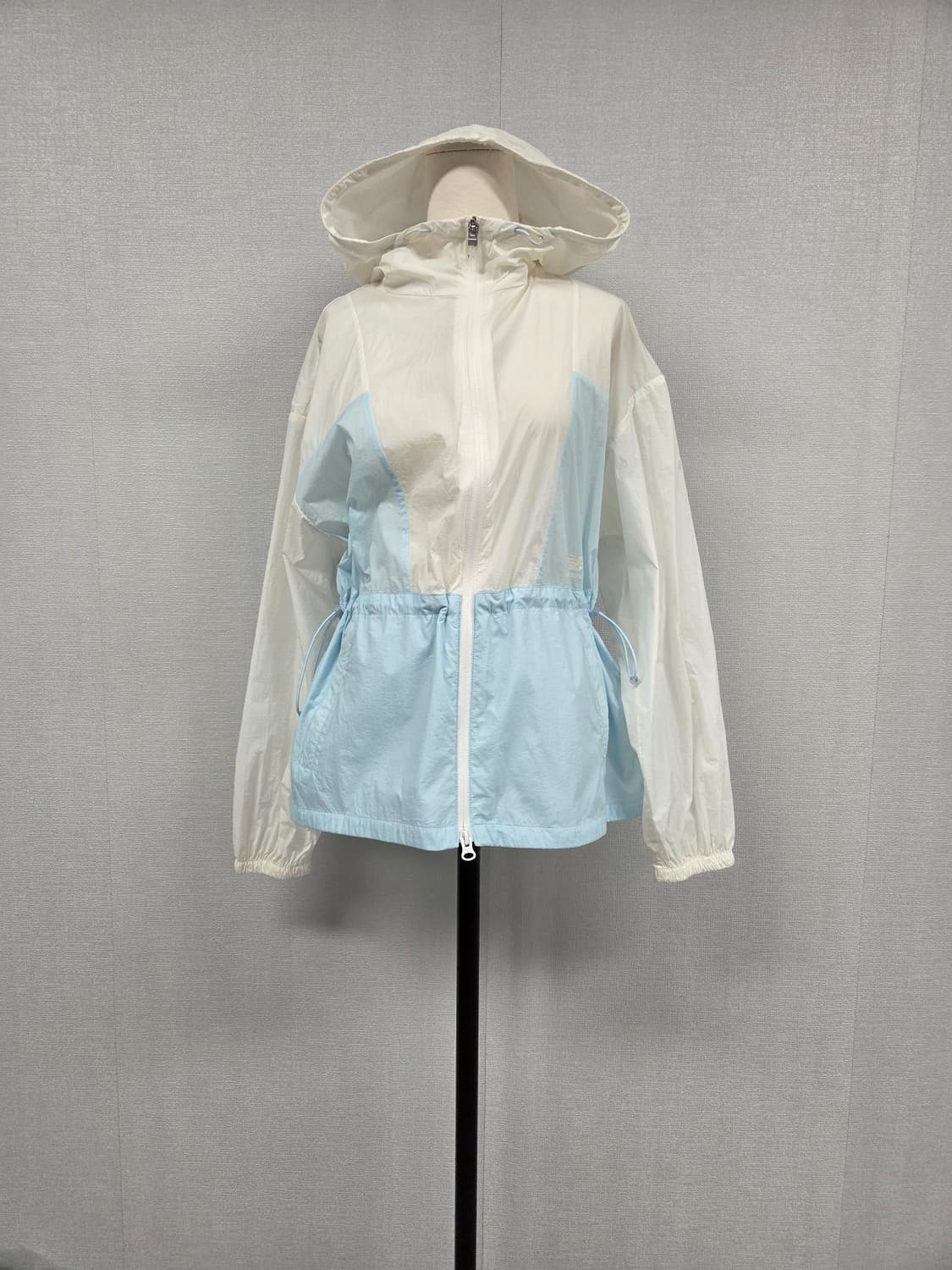 뉴발란스   바람막이자켓  상품이미지1