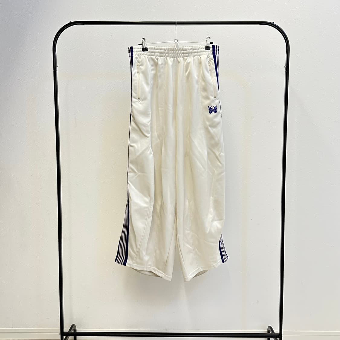 니들스 트랙팬츠 hd  상품이미지1