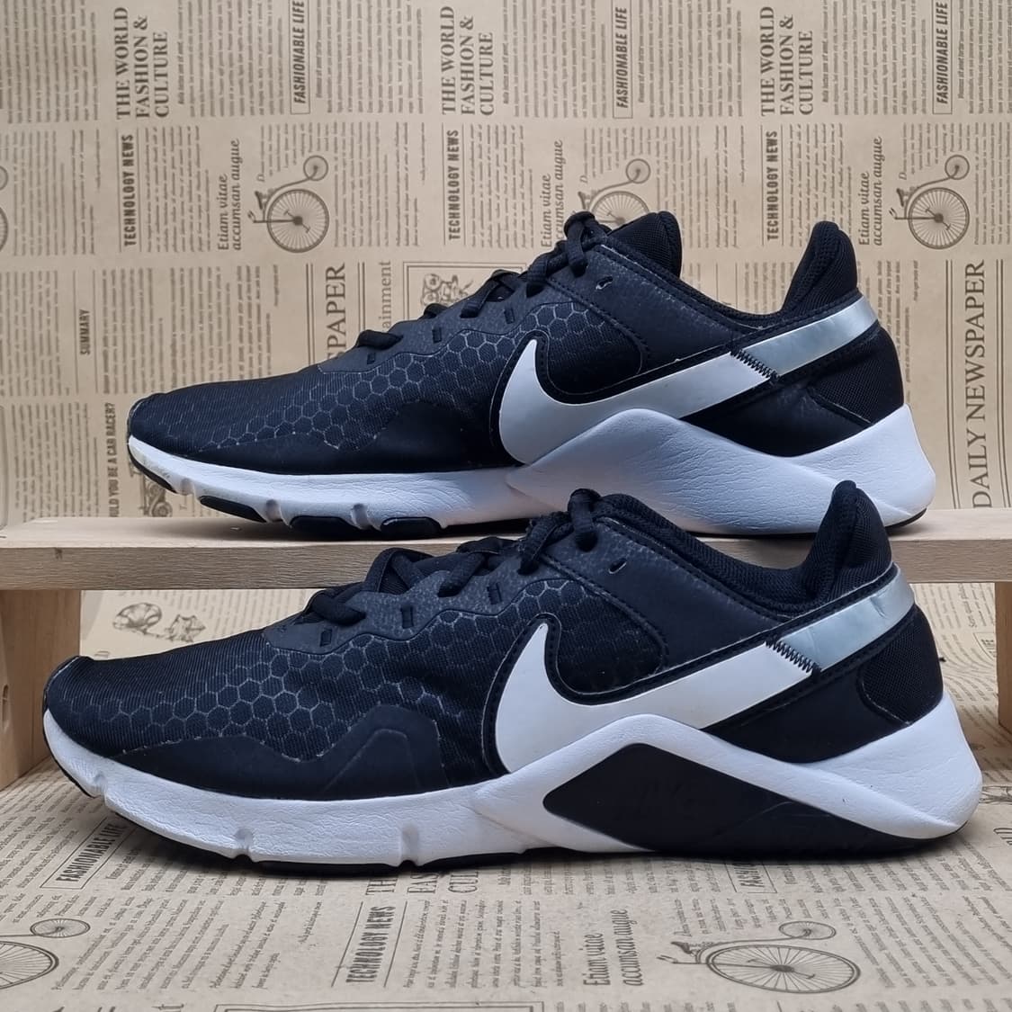 나이키 레전드 에센셜2  남성운동화 270 상품이미지1