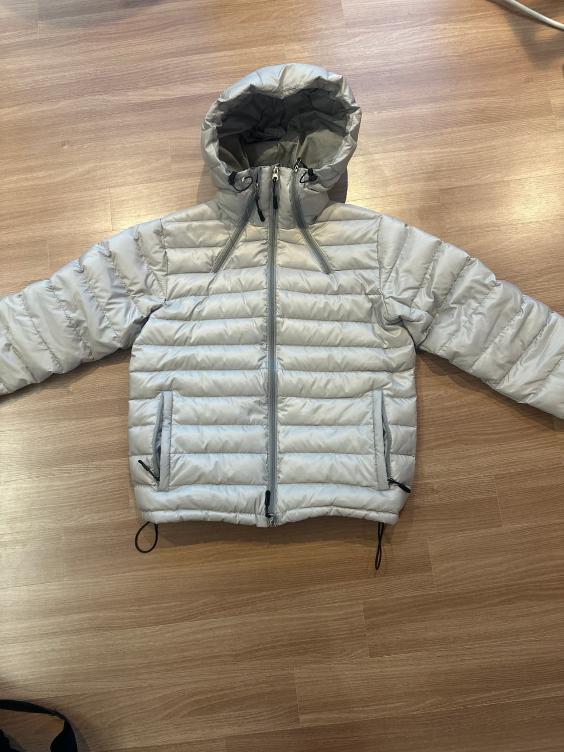 유먼트 덕다운 경량패딩 사이즈 s 상품이미지2