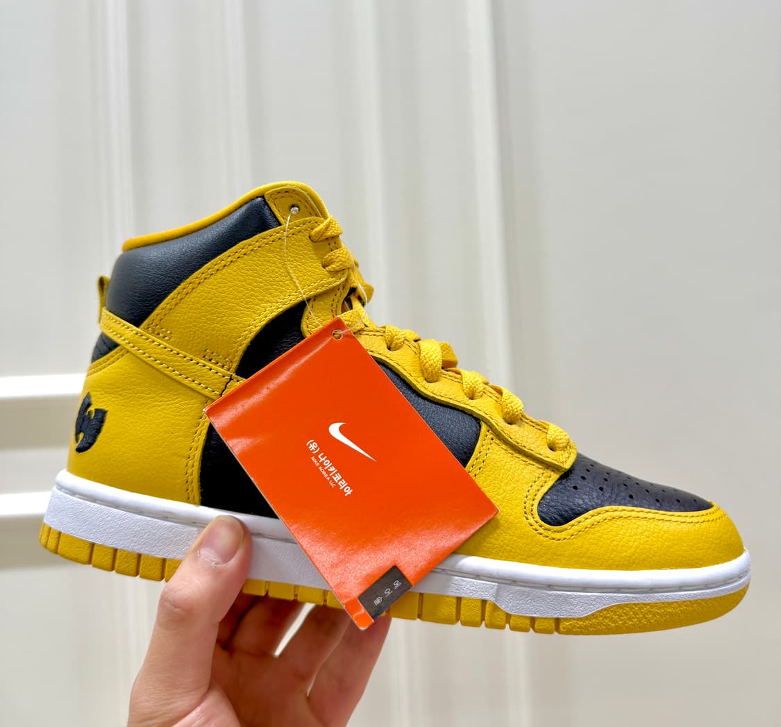 (235)(새상품)나이키 스니커즈 우탱 클랜 덩크 하이 상품이미지3