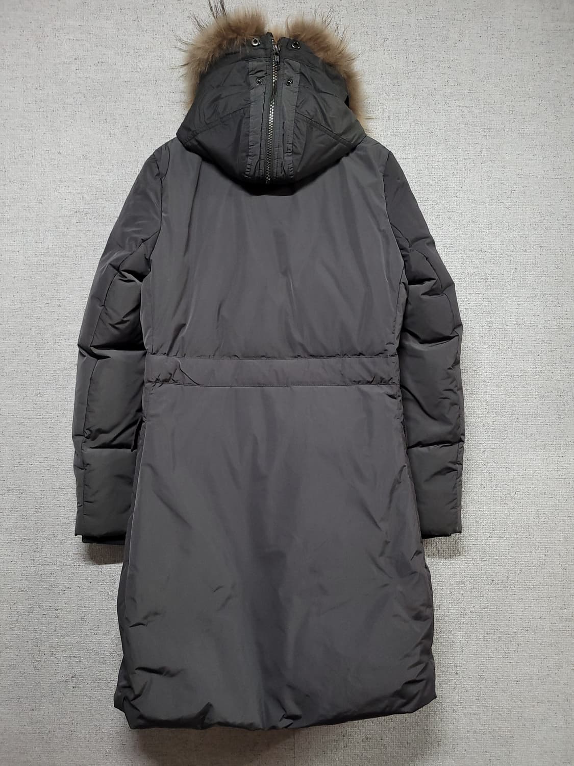 띠어리 여성 덕다운 라쿤퍼 롱패딩 상품이미지6