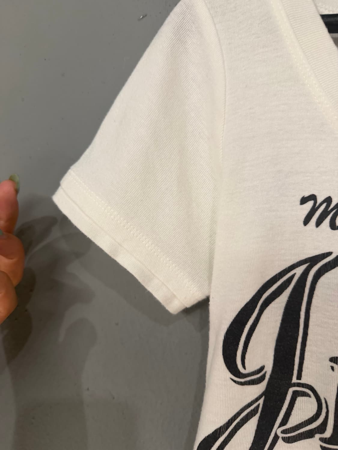 lettering detail u-neck t-shirt 상품이미지9