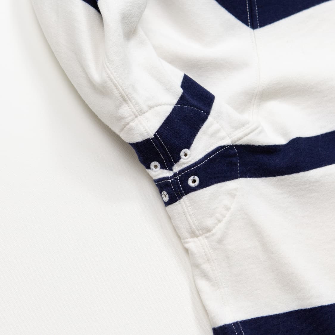 폴로 랄프로렌 아이코닉 스트라이프 럭비 셔츠 상품이미지4