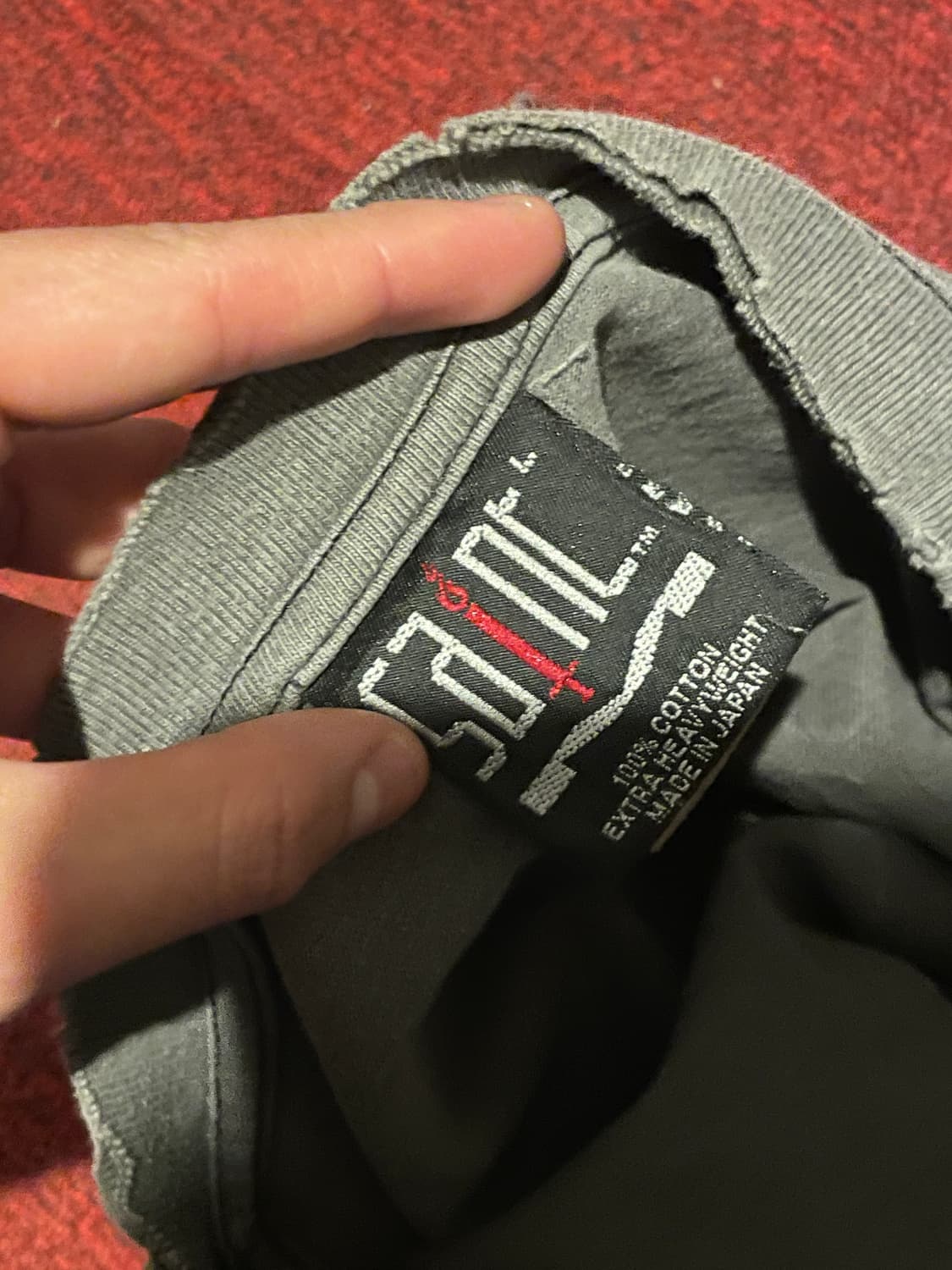 L) 세인트미카엘 나인인치네일스 오마주 sin 롱슬리브 상품이미지3