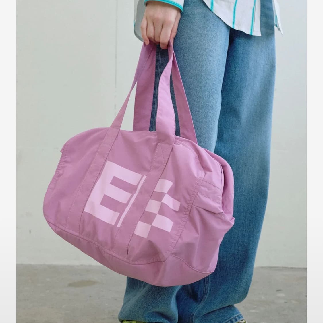 엔조블루스 픽셀 로고 숄더백 핑크 상품이미지1
