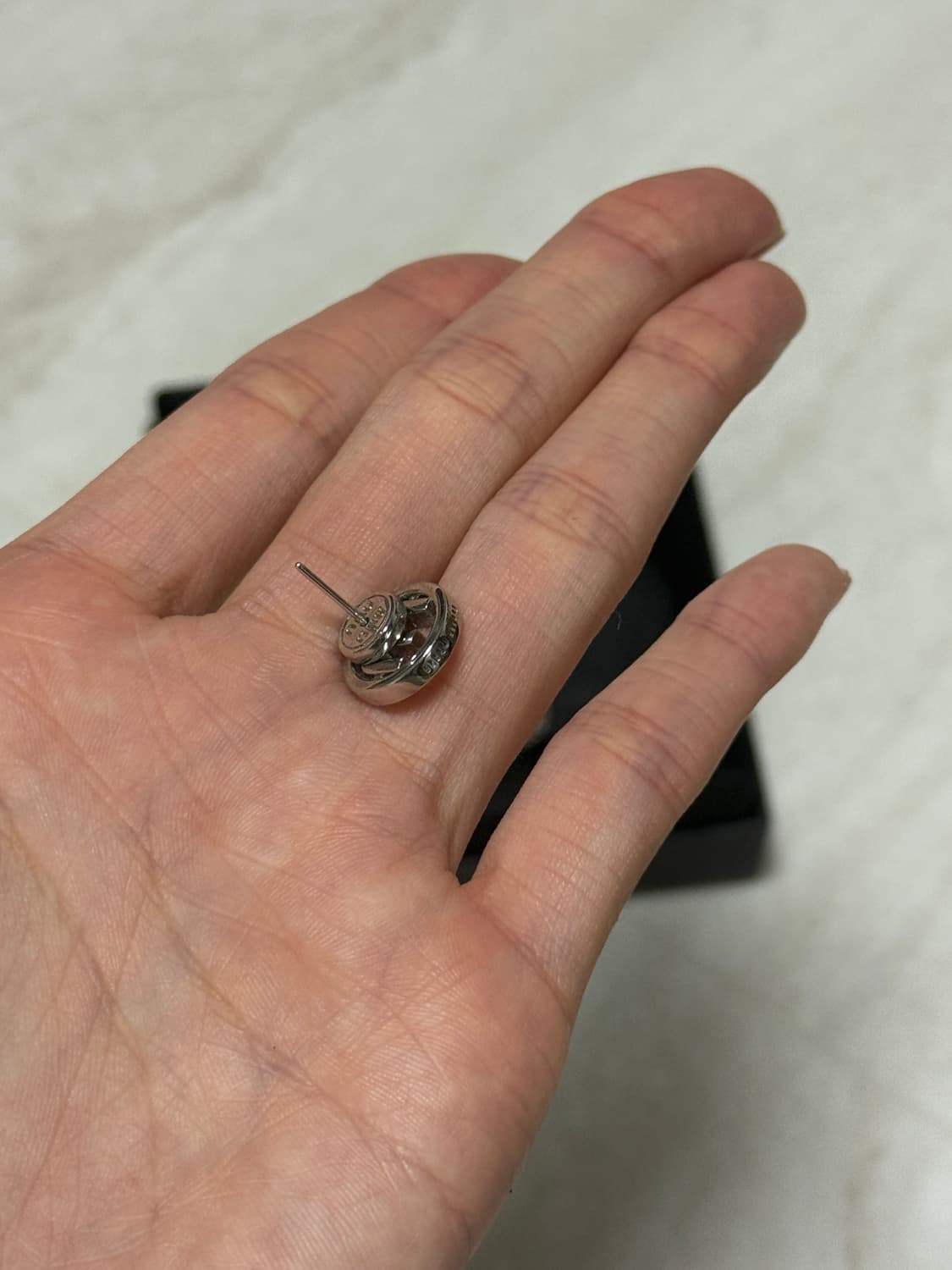 미우미우 귀걸이 미우미우 로고 귀걸이 상품이미지6