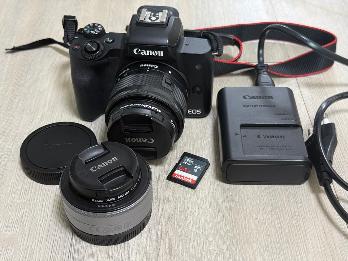 캐논 EOS M50 Mark 2 + EF-M F2 22mm 단렌즈 상품이미지1