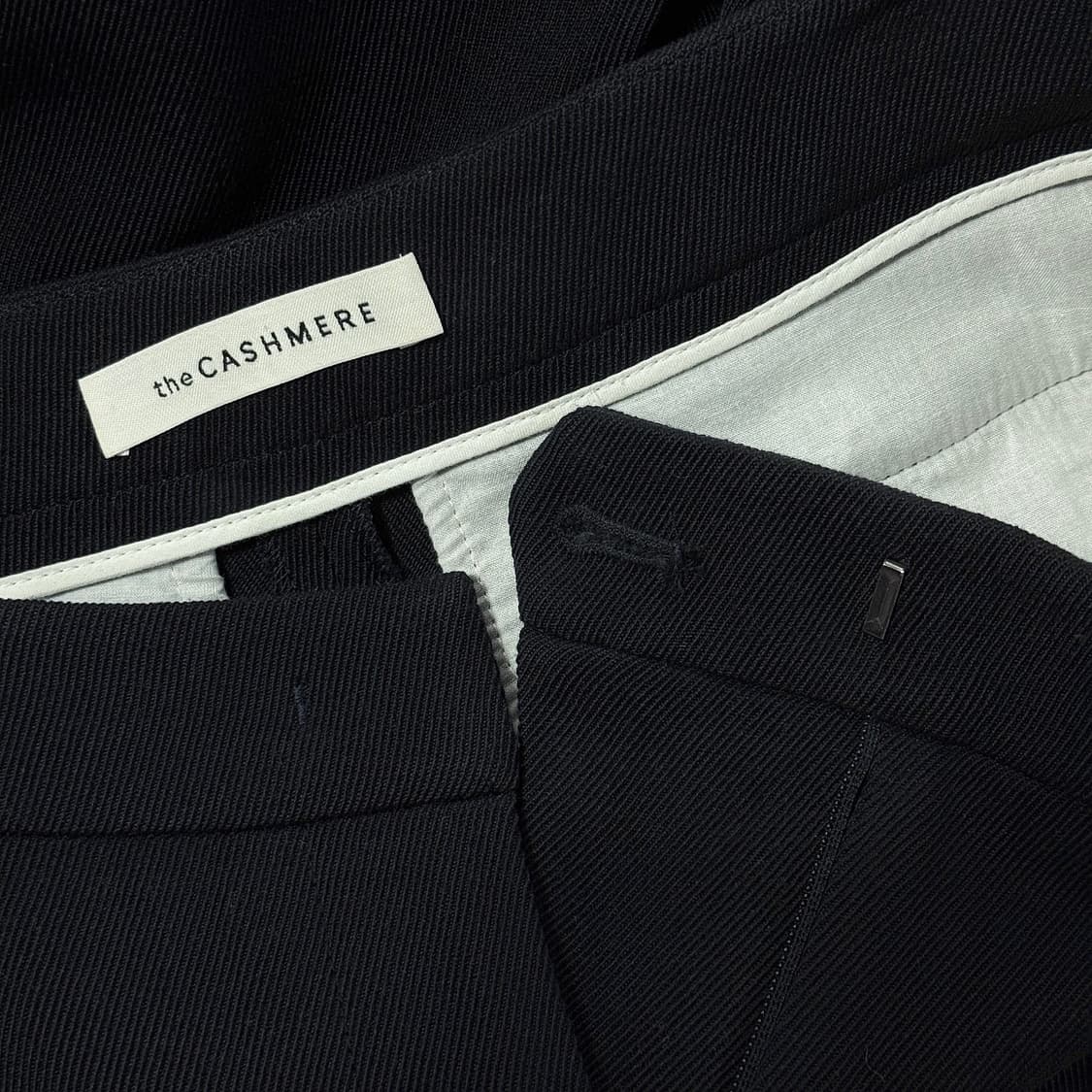 더캐시미어 사이드 벨티드 울 팬츠 상품이미지2