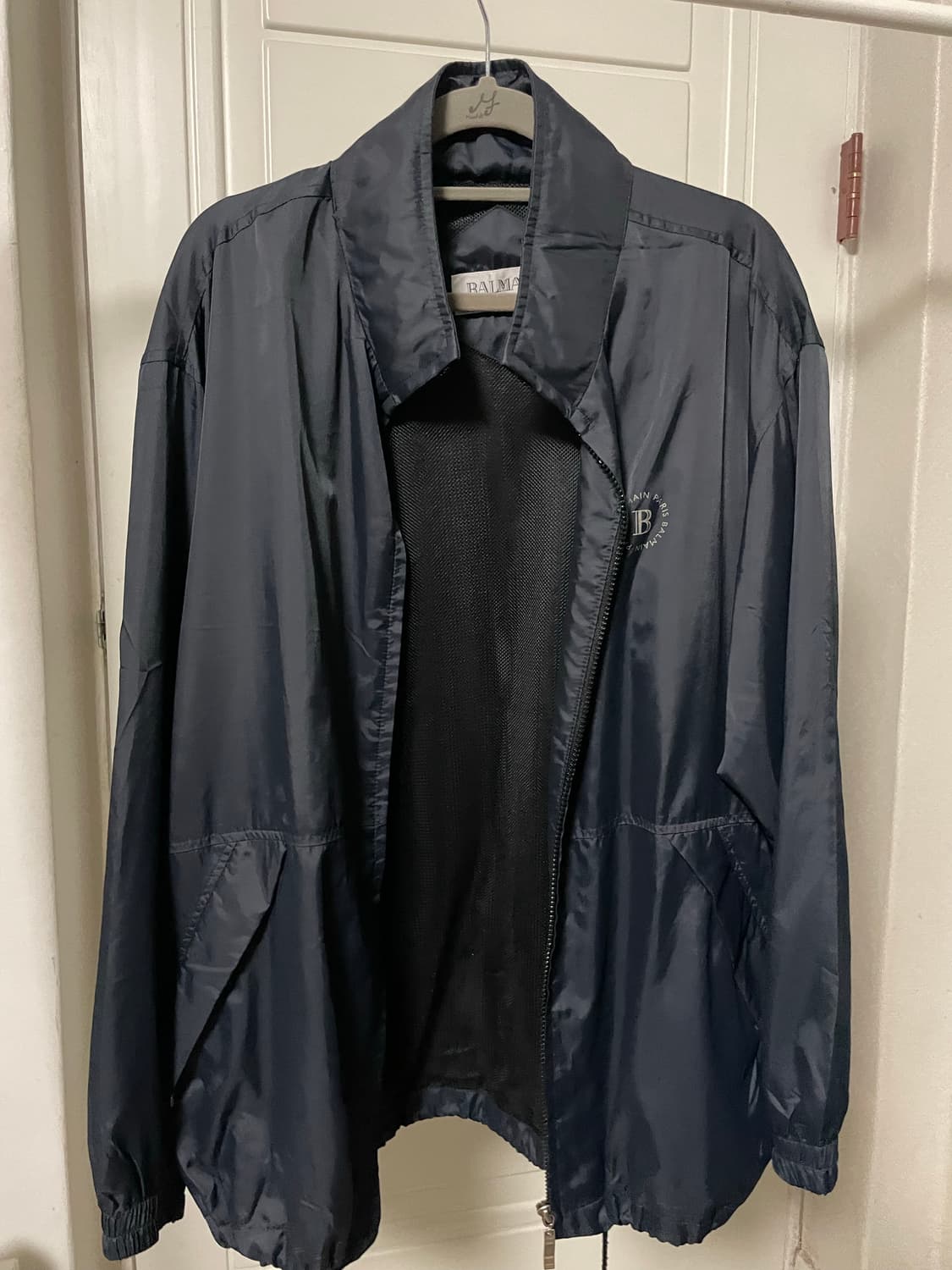 발망(BALMAIN) 로고 나일론 바람막이 상품이미지1