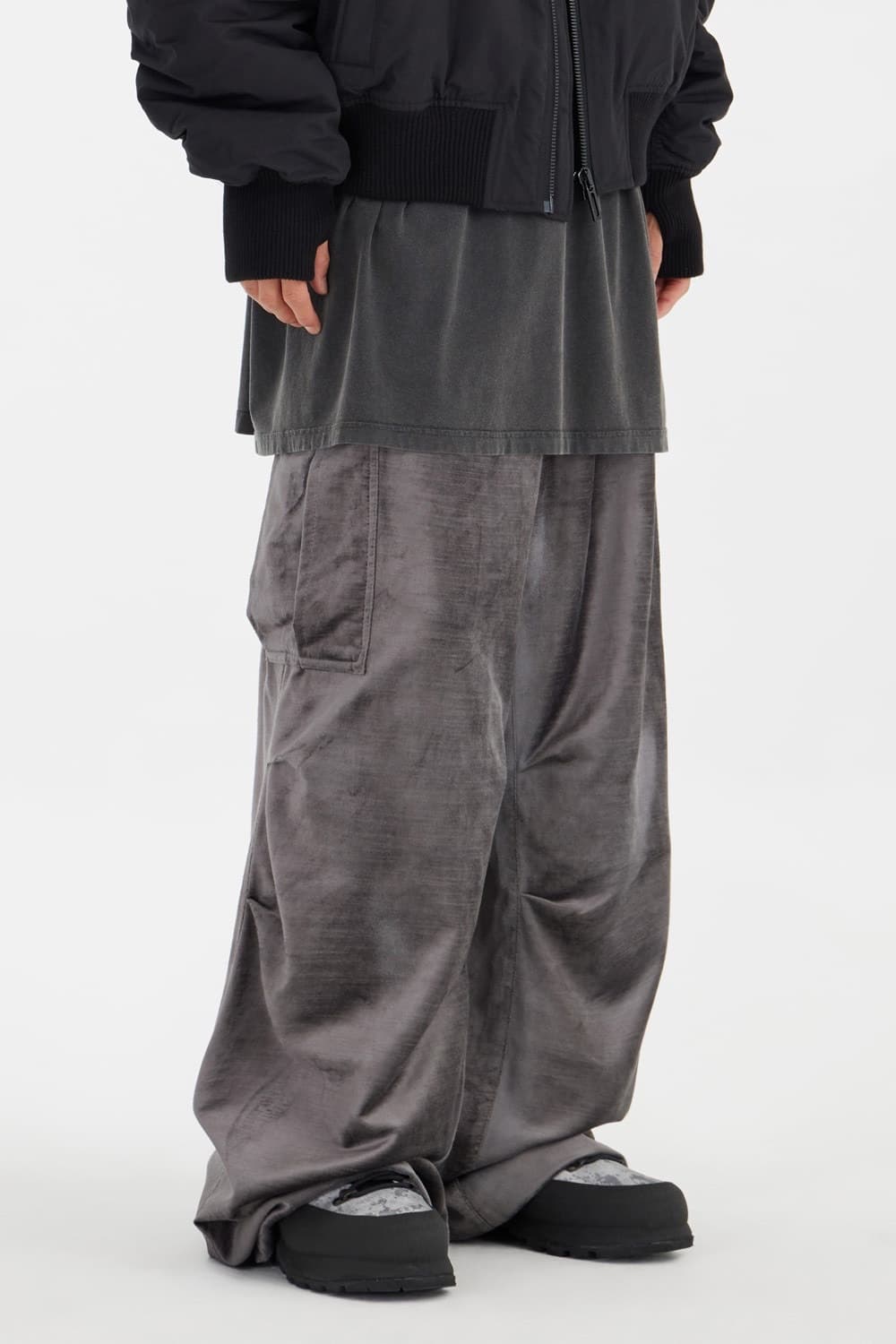 [S] 032c DISTRESSED VELVET CARGO PANT 상품이미지1