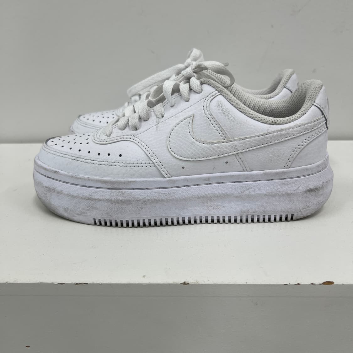 나이키 코트 비전 알타 LTR 스니커즈 225 상품이미지5