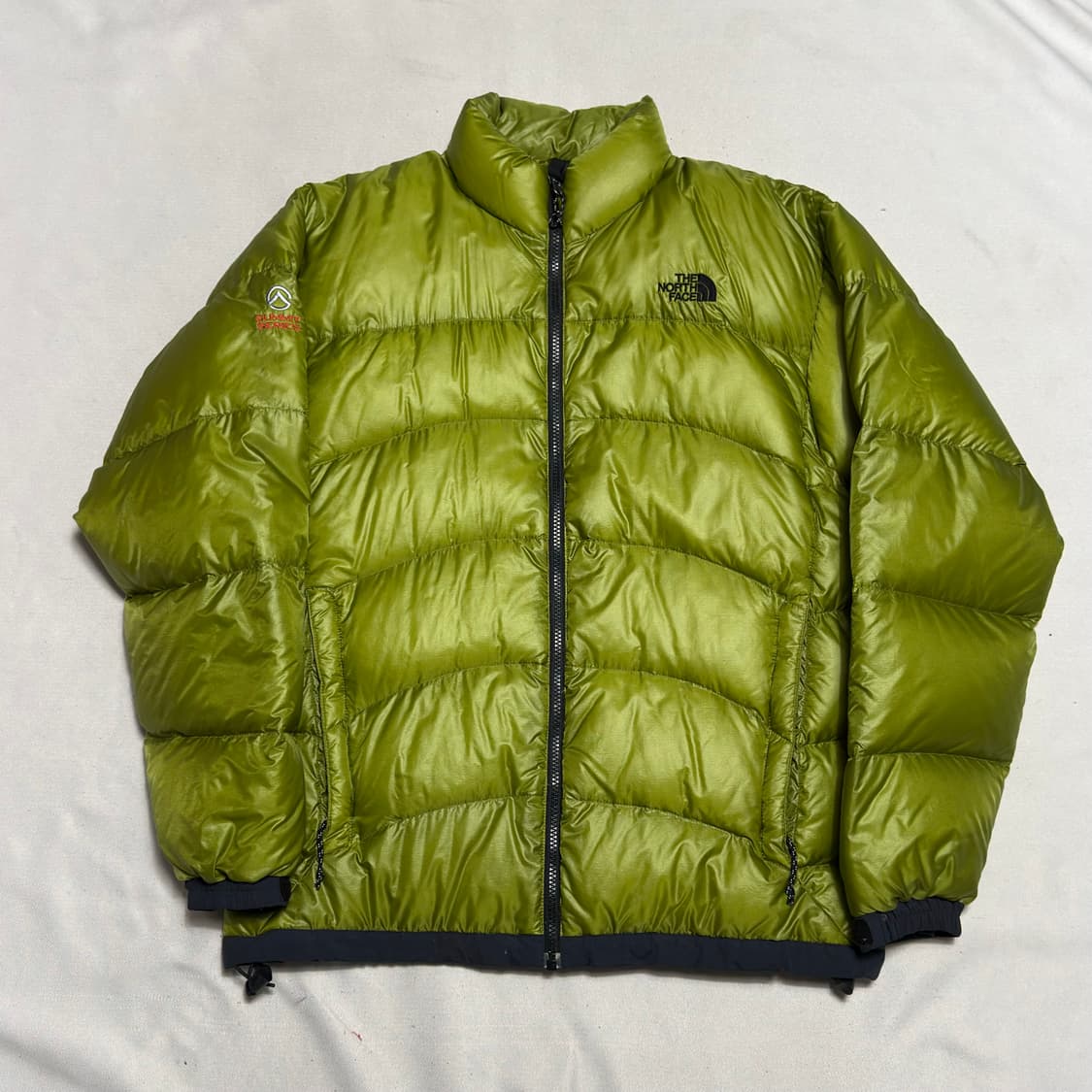 100 노스페이스 써밋 아콘카구아 다운 패딩 상품이미지2