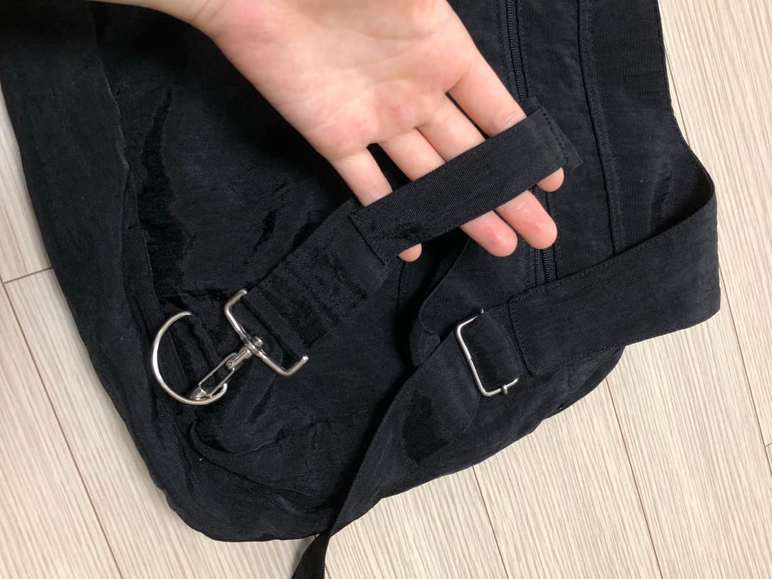 입체 꽃 나일론 직사각 백팩 플라워 아플리케 꼼데 슈슈통 세실리에반센 상품이미지8