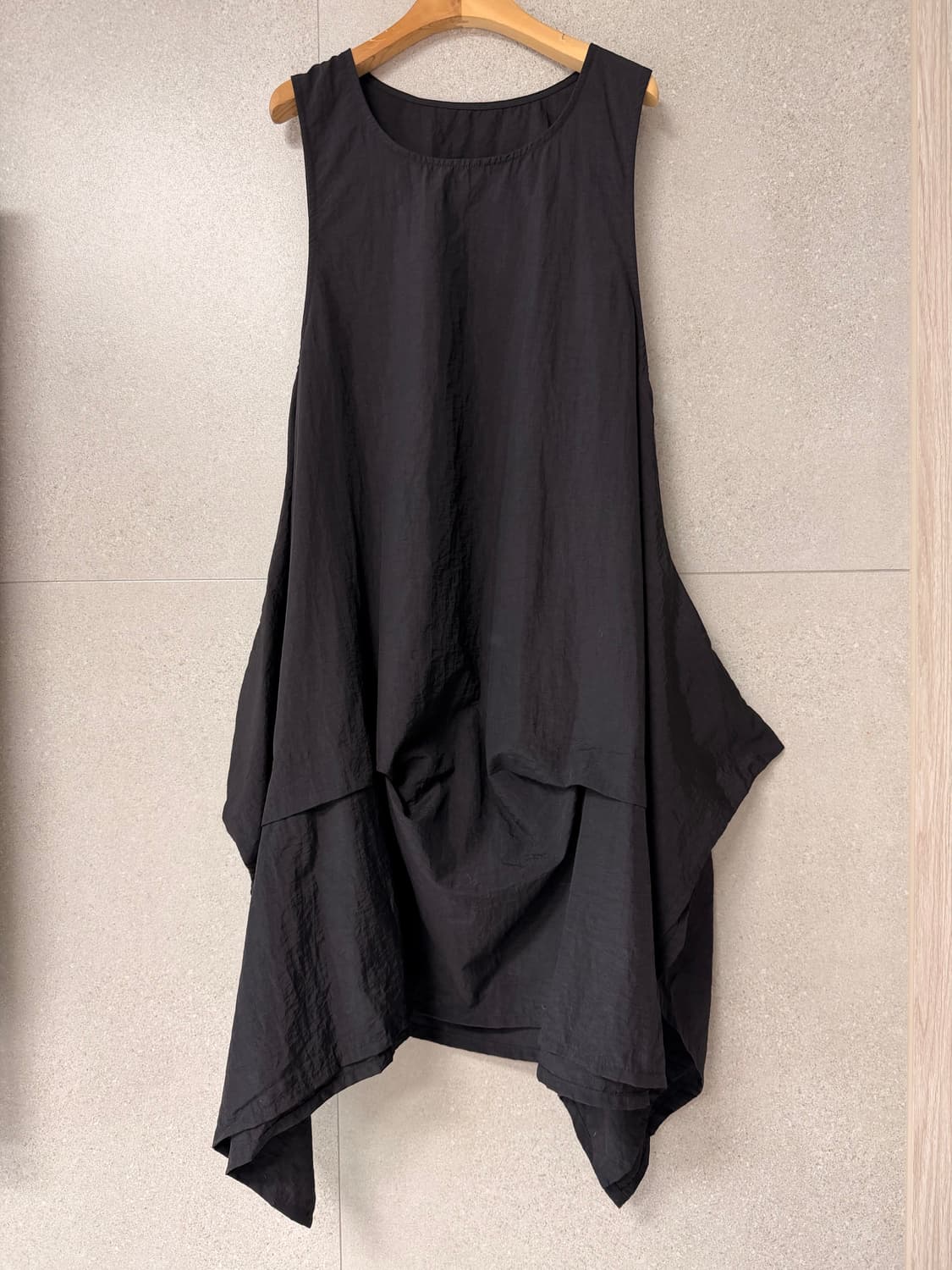 일본 새상품 독특한 디자인 블랙 롱 원피스 레이어드 셔링 상품이미지1