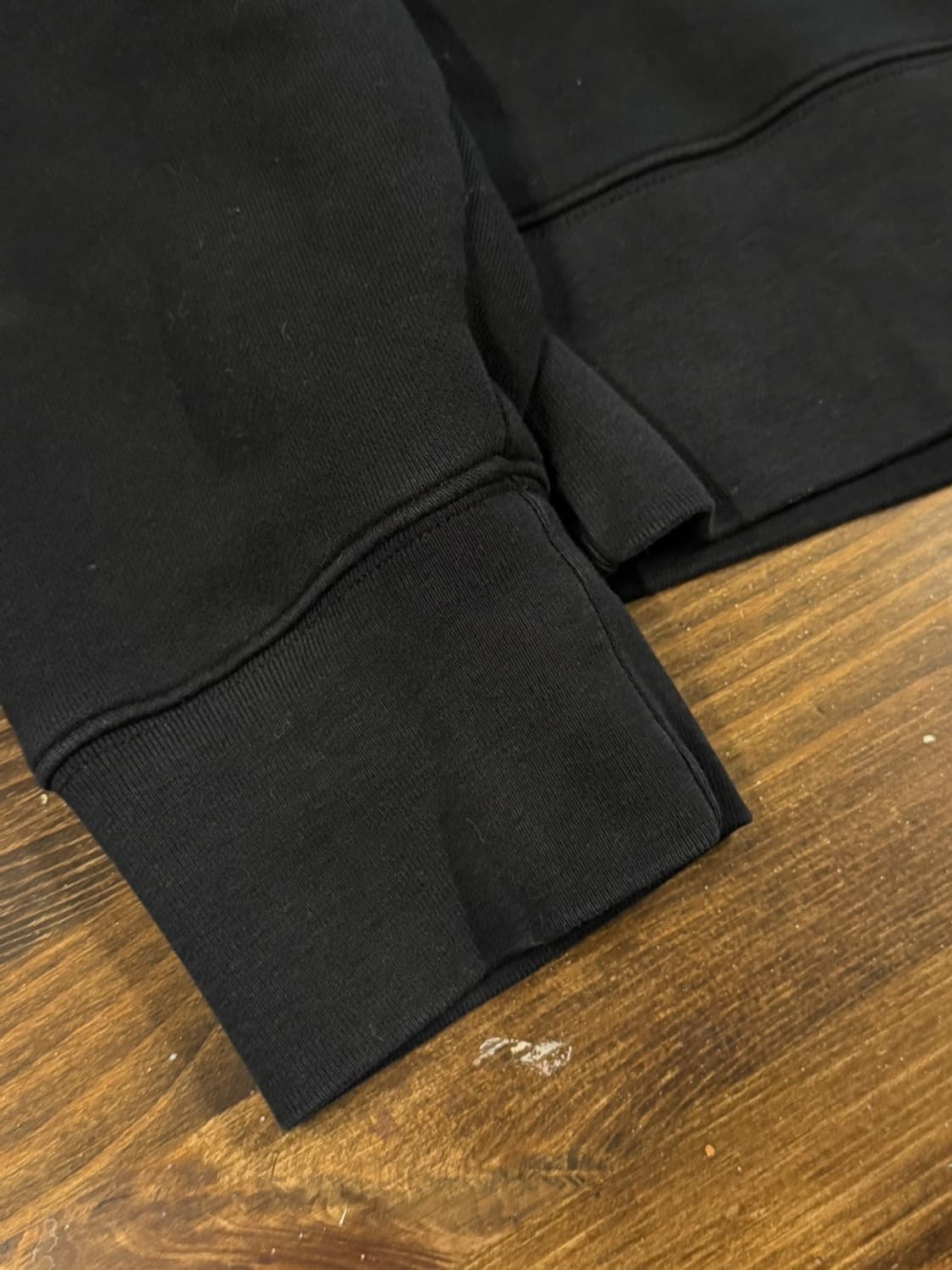 아크네 스튜디오 맨투맨 105 상품이미지9