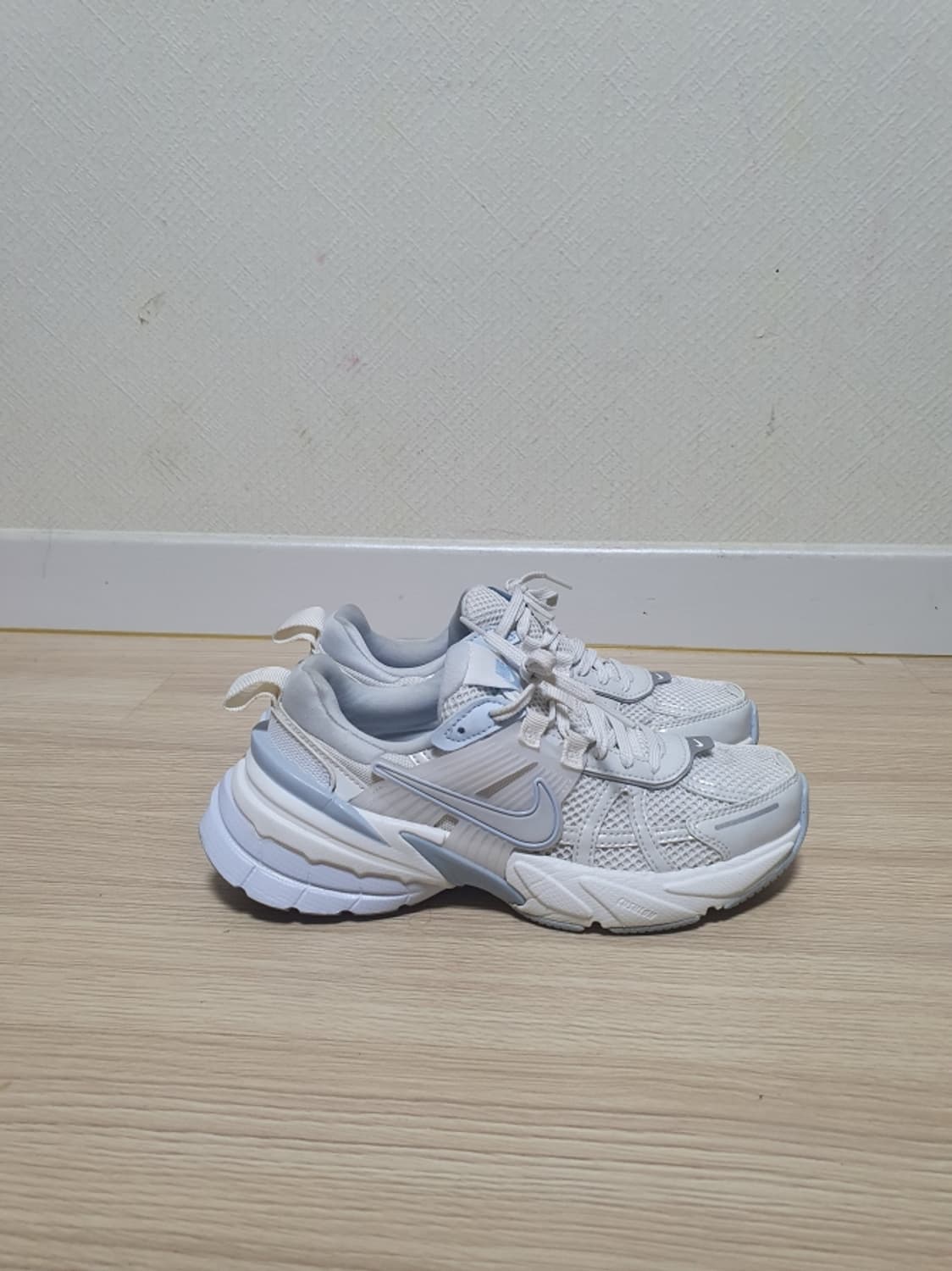 나이키 v2k 런 운동화 230 상품이미지1