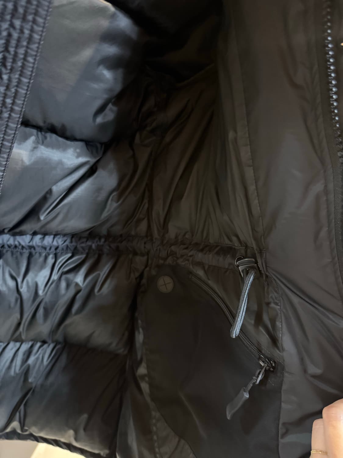 버버리남성블랙패딩  상품이미지9