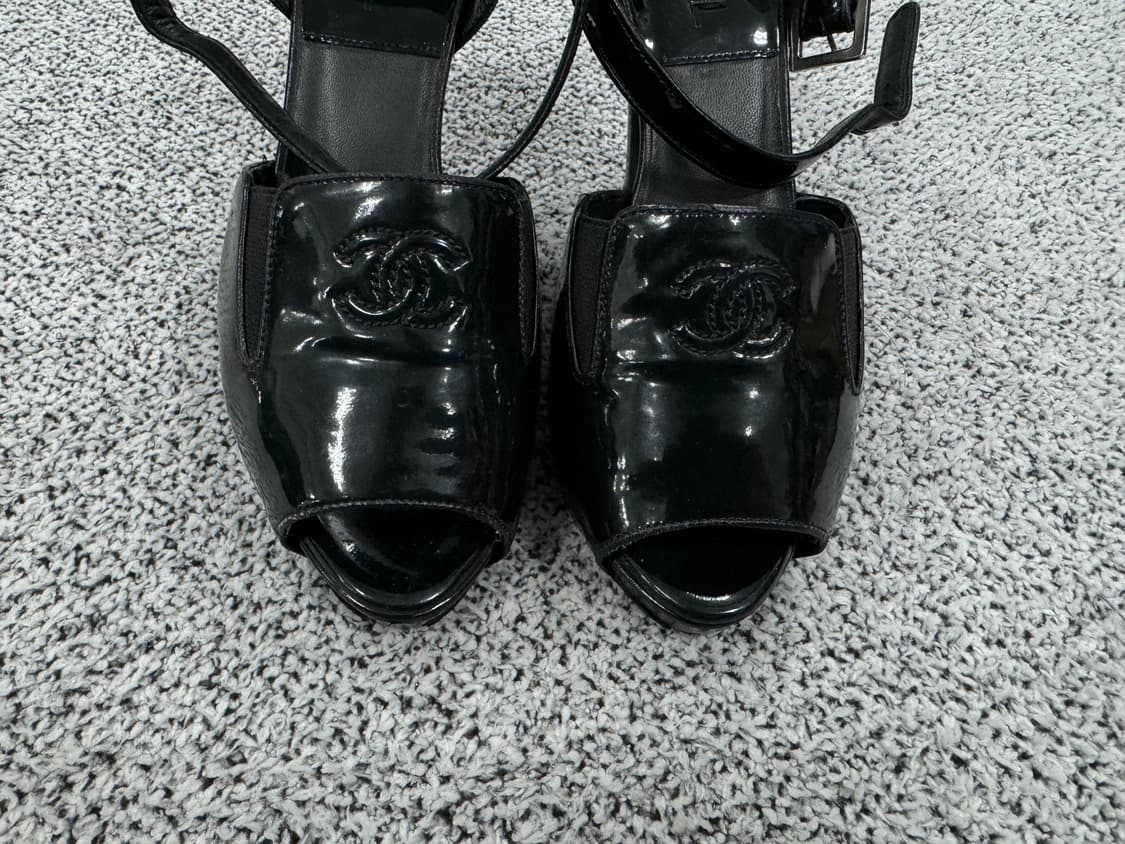 샤넬 코코마크 페이던트 샌들 상품이미지2