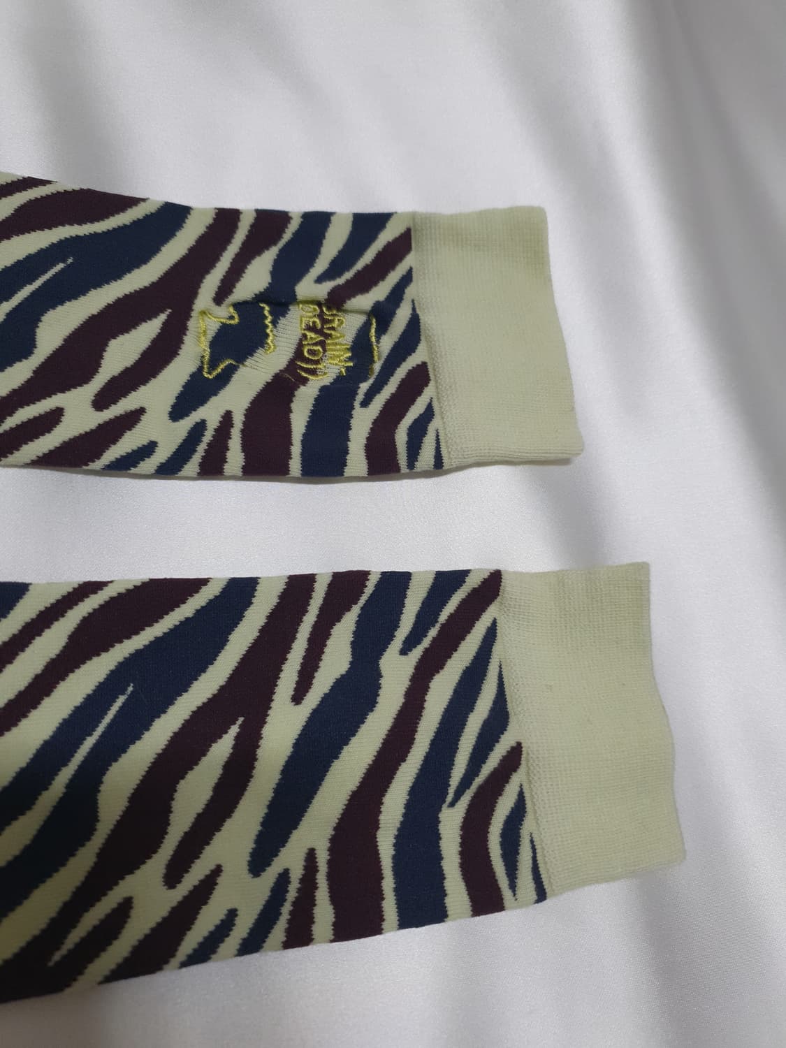 그린 와인 네이비 지브라 얼룩말 브레인 데드 로고헤드 드레스 삭스 양말 상품이미지7