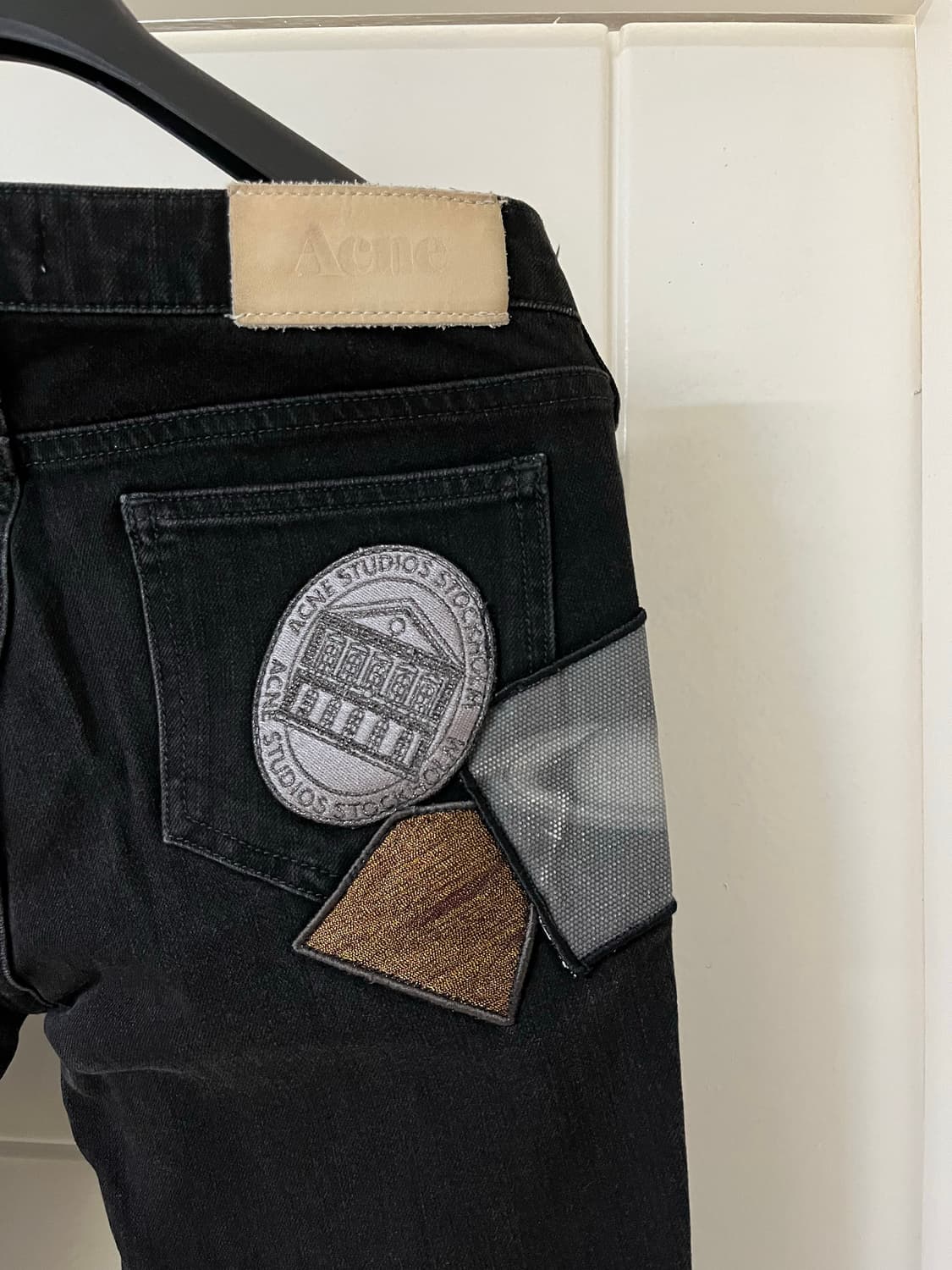 아크네 패치 블랙진 상품이미지5