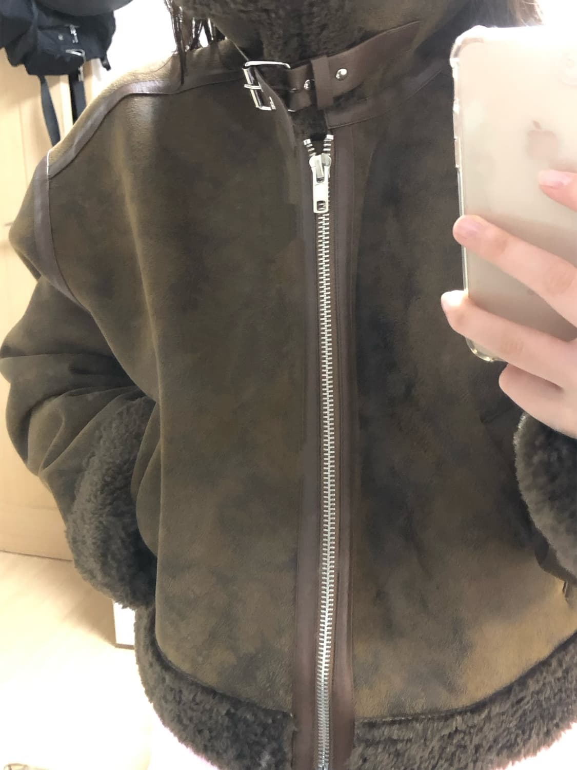 블랙업 럼블 빈티지 무스탕 상품이미지1