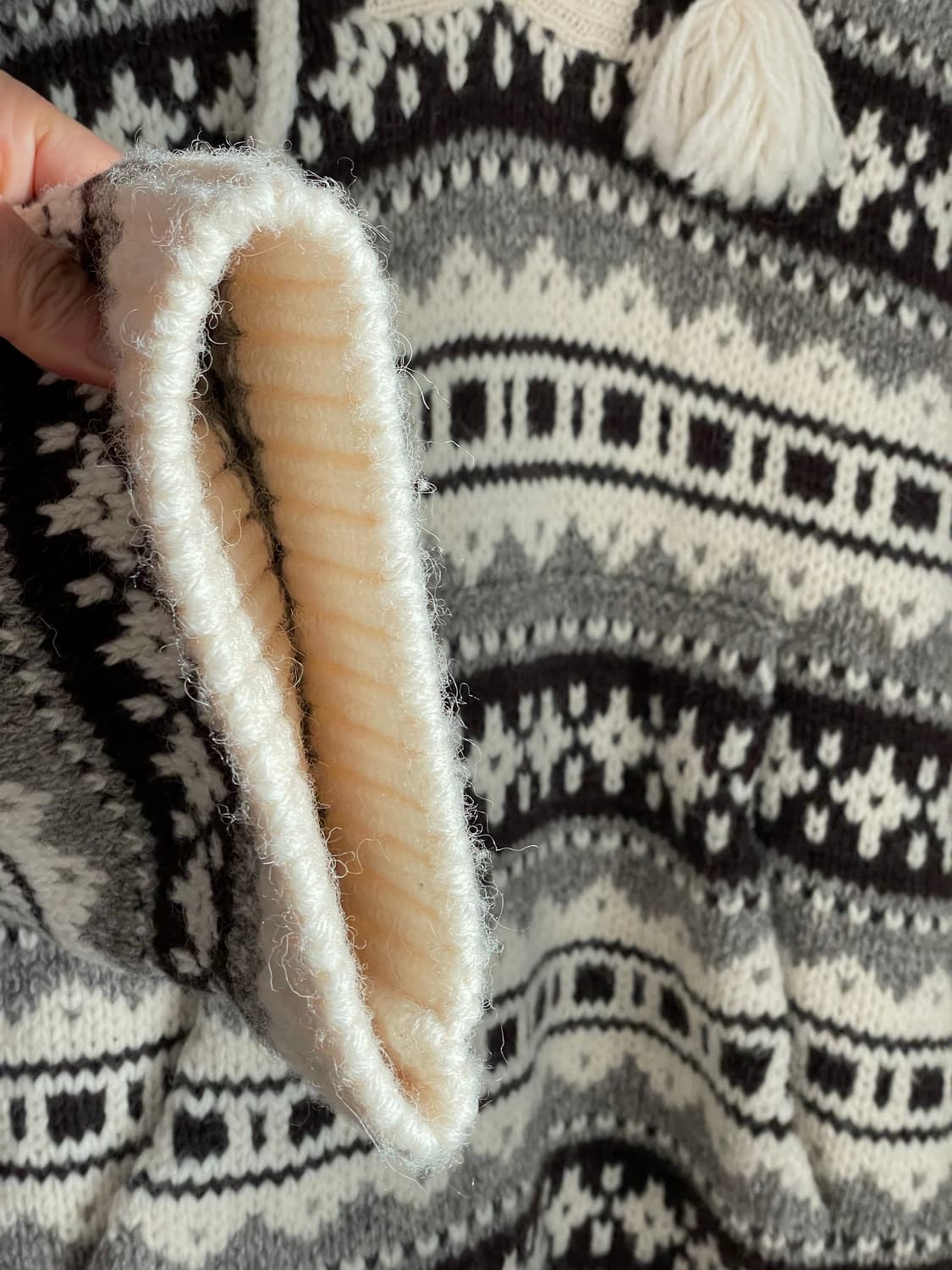 셀린느 21fw 셰트랜드 바하 후디 스웨터 (NCT 태용님 착용) M 상품이미지4