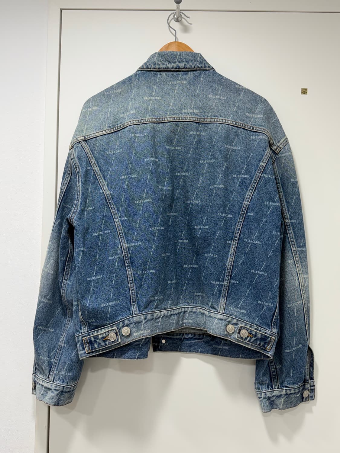 (46)발렌시아가 멀티로고 남성 청자켓  상품이미지7