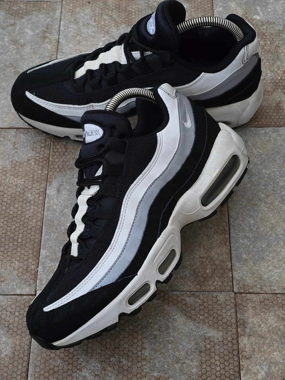 (260)나이키 에어맥스 95 에센셜 블랙 울프 그레이 상품이미지3