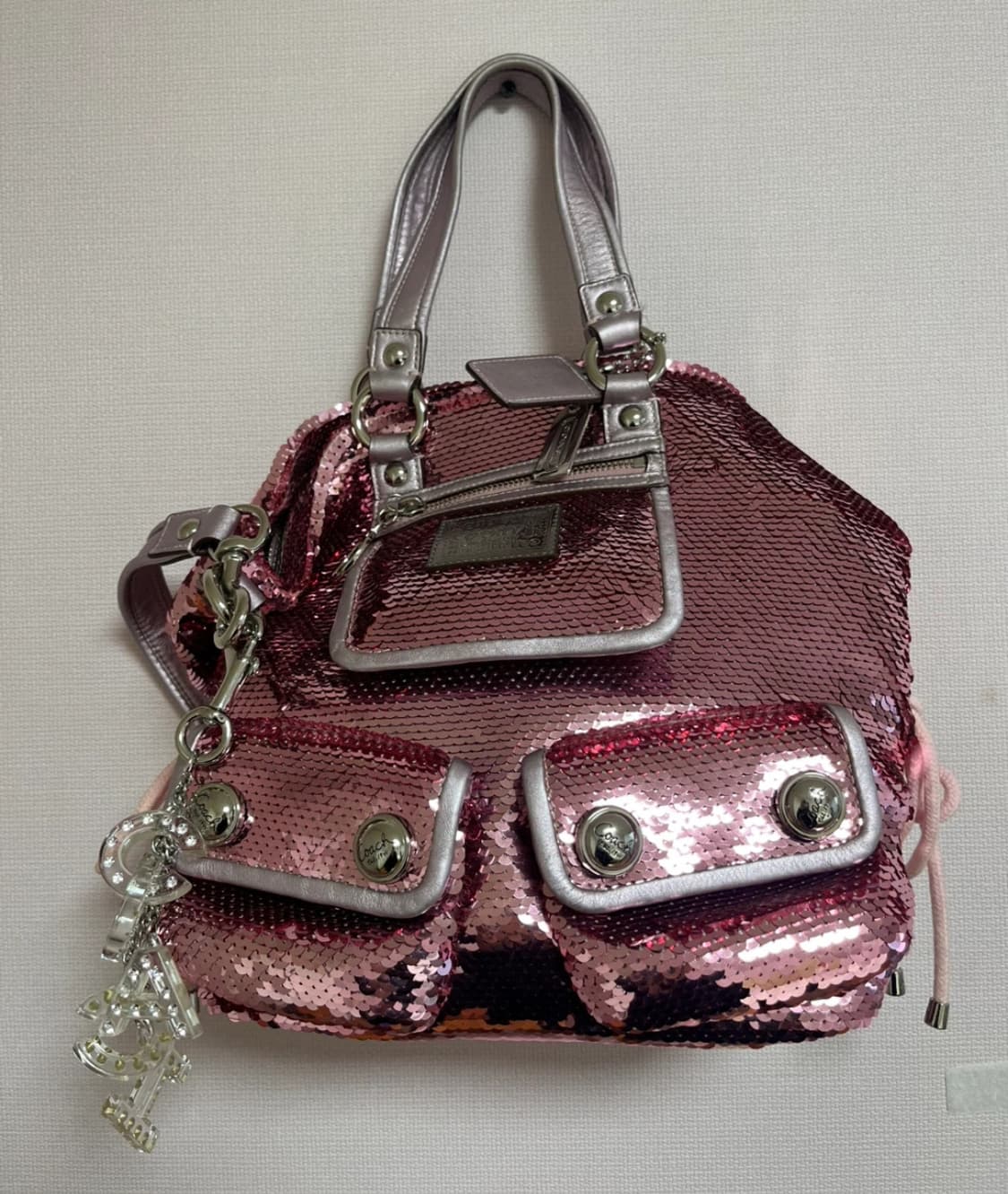 Coach 코치 시퀸 y2k 핑크 숄더백 상품이미지2